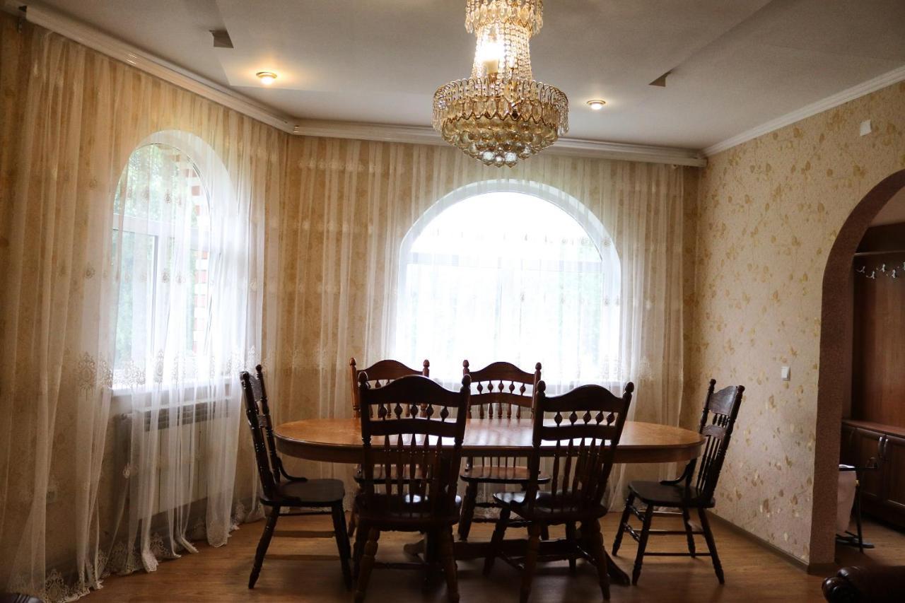 Садыба Полыцька Villa Guta Eksteriør bilde