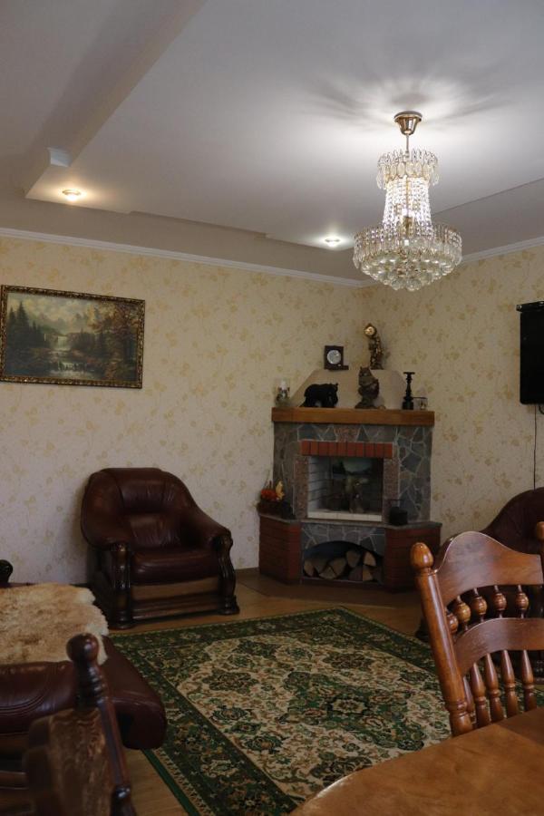 Садыба Полыцька Villa Guta Eksteriør bilde