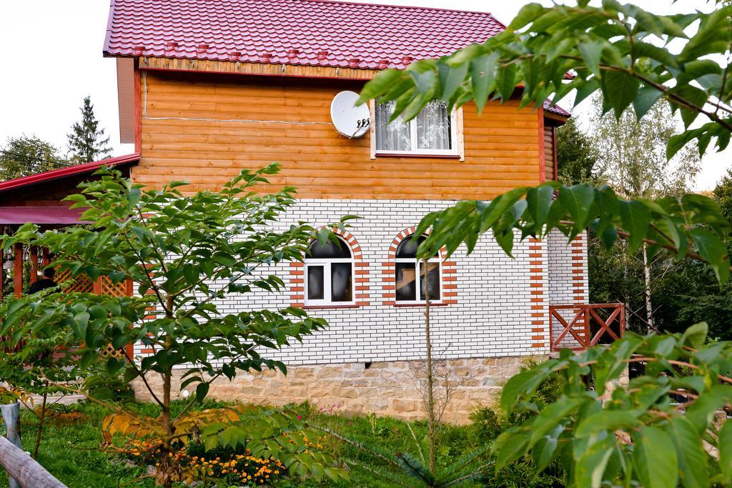 Садыба Полыцька Villa Guta Eksteriør bilde